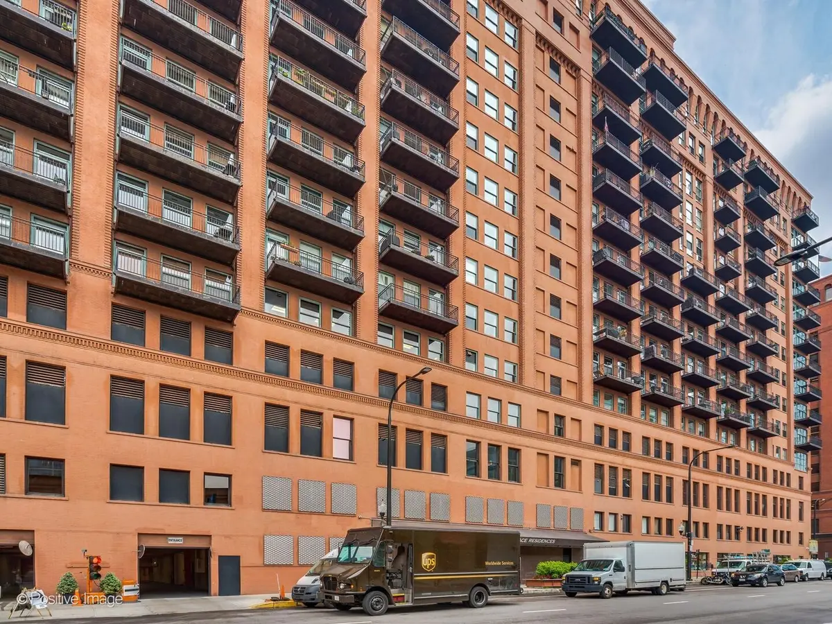 165 N CANAL Street