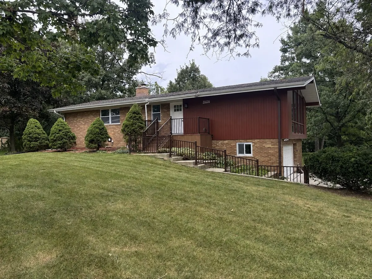 20009 E Brightway Drive