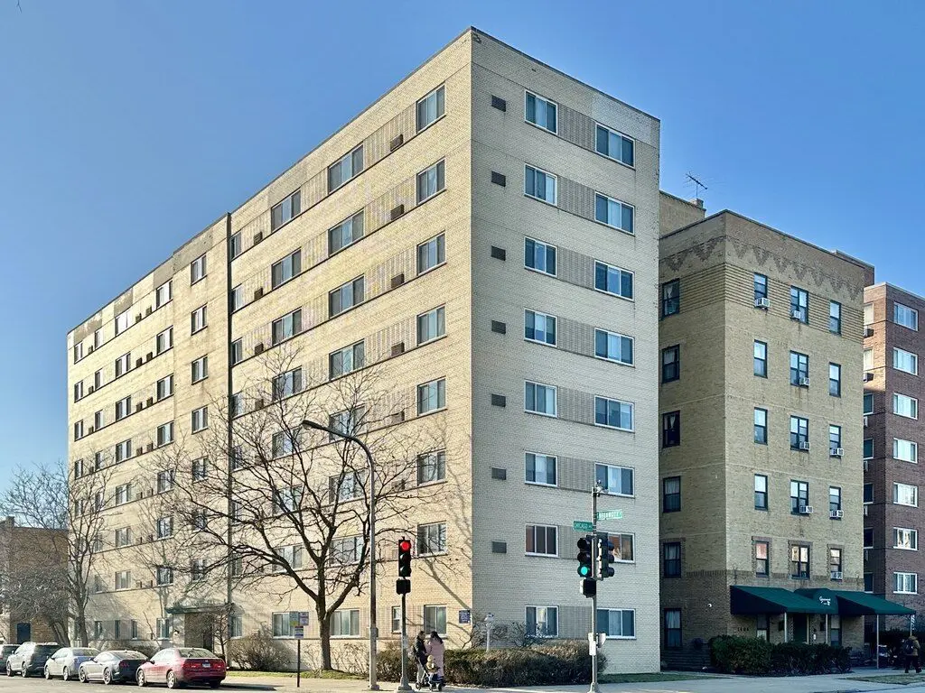 1400 Chicago Avenue