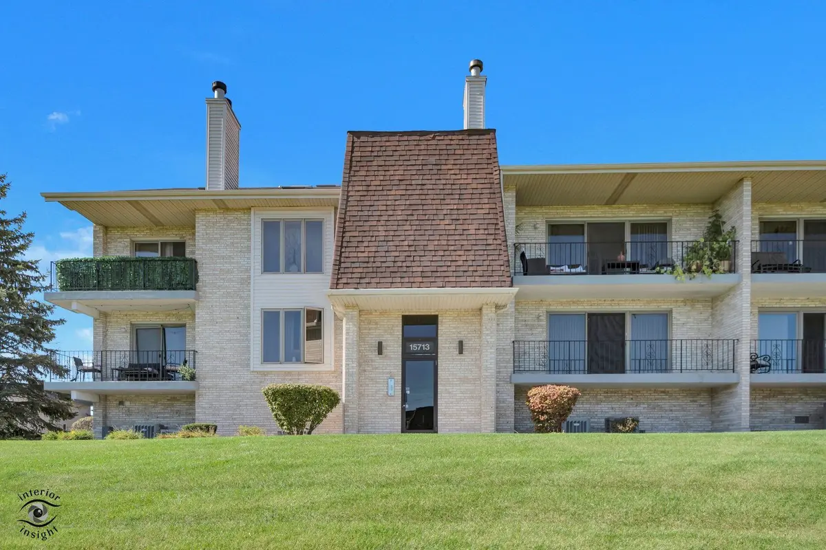 15713 Lake Hills Court