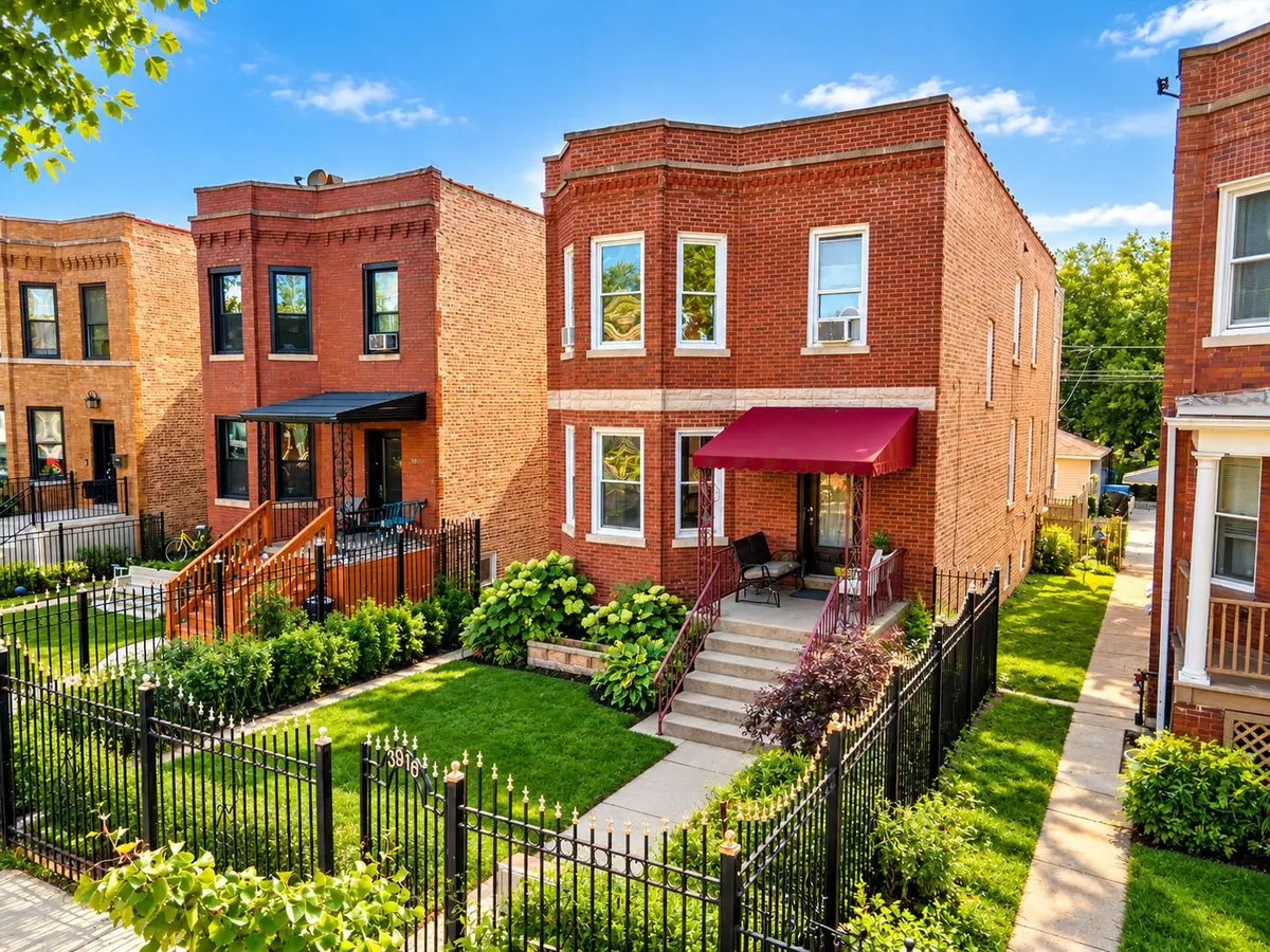 3916 N Kedzie Avenue