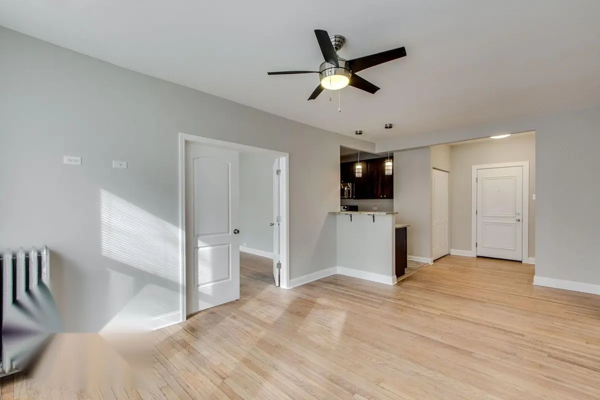 836 E 53rd Street