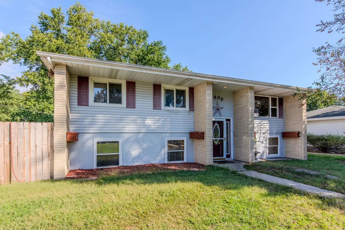 1430 Lantern Lane