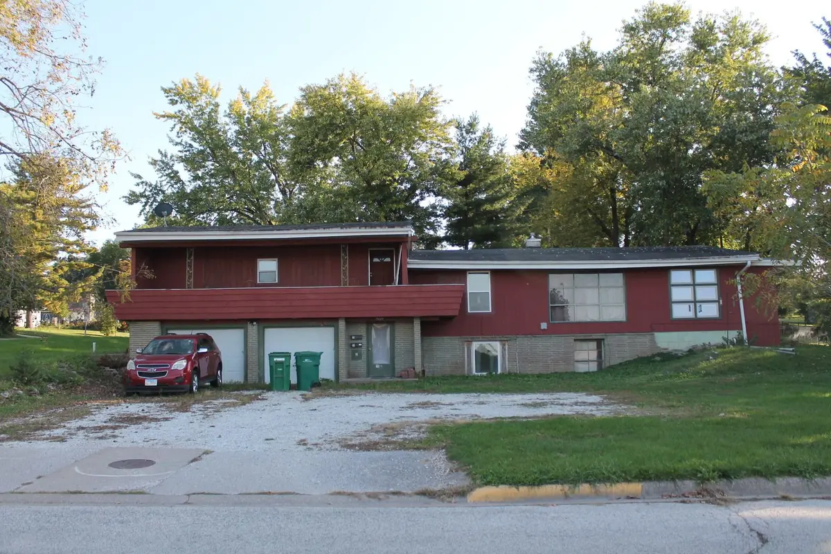 1409 Riverview Drive