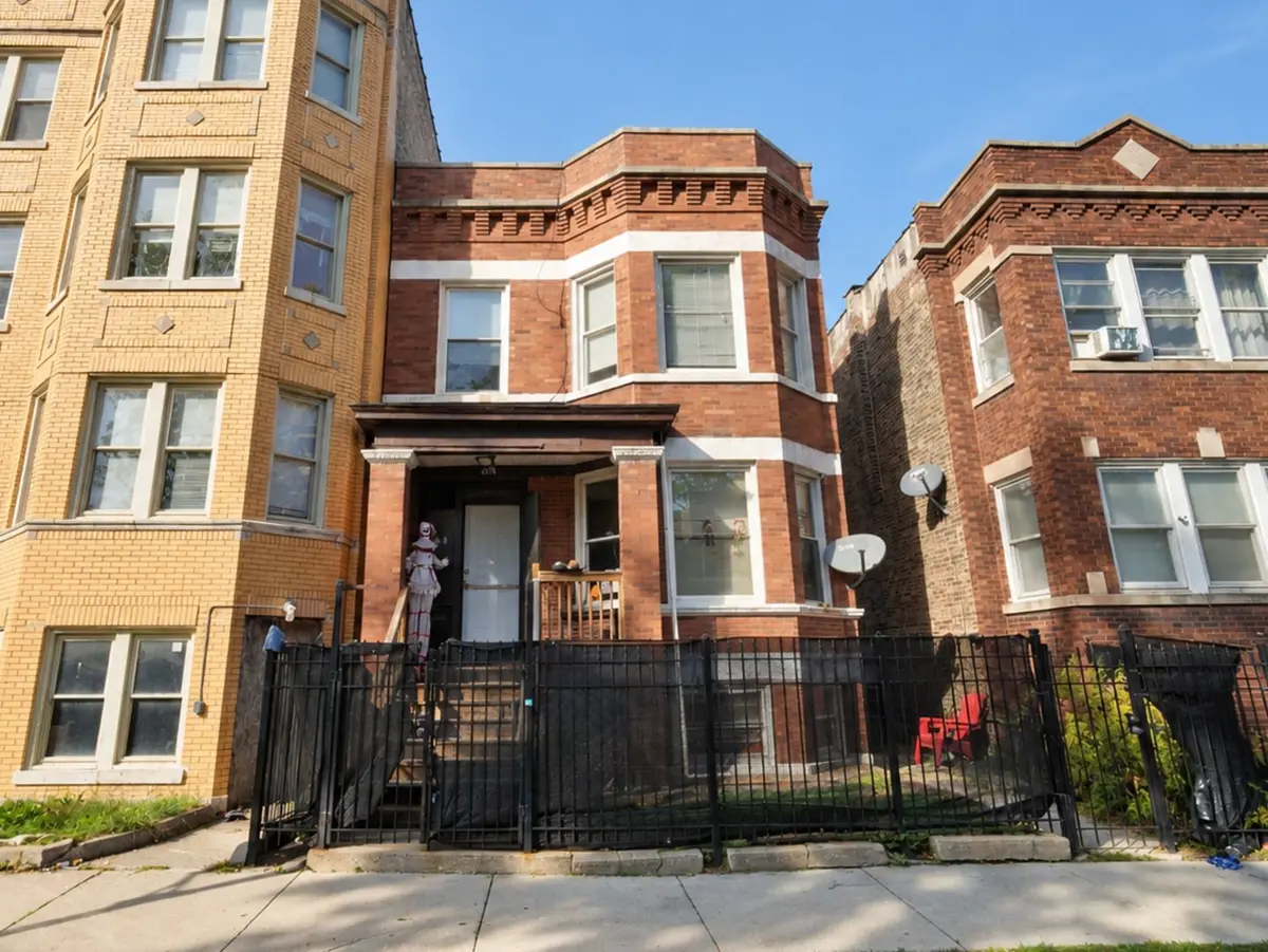 4914 W Van Buren Street