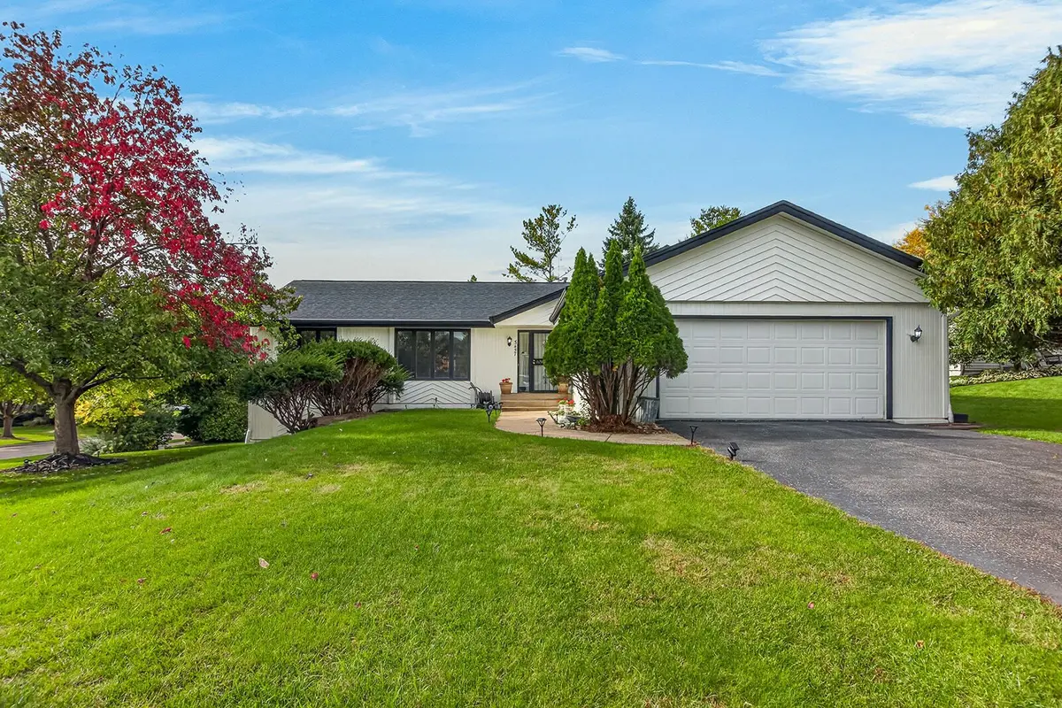 5437 Friendswood Court