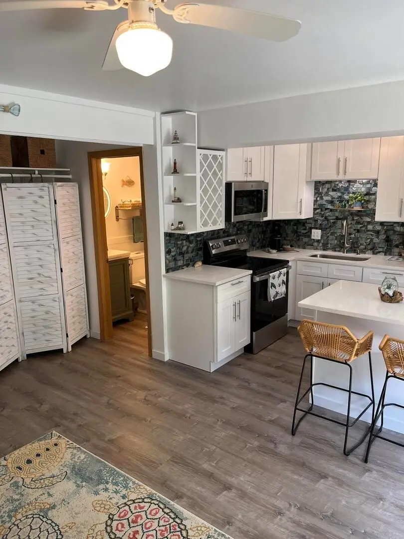 38 N Bermuda Colony