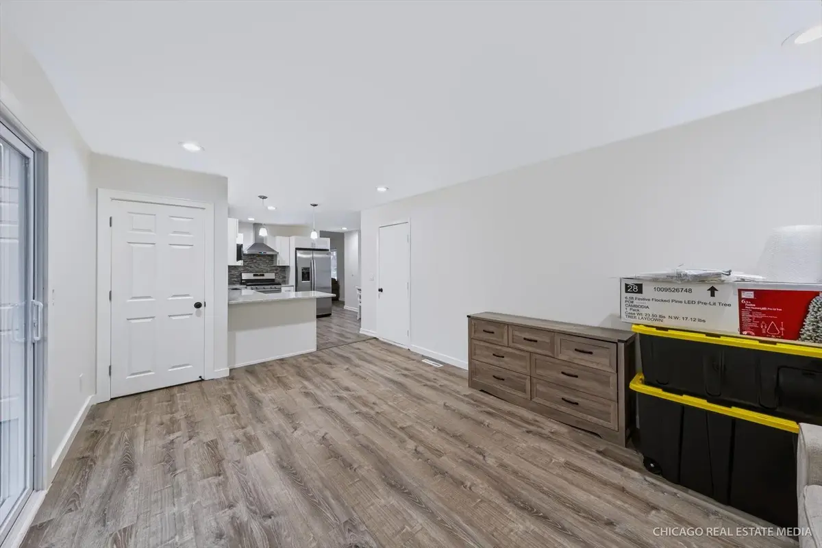 985 Ridgewood Lane