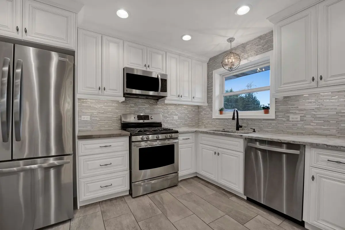 397 FOREST PRESERVE Drive