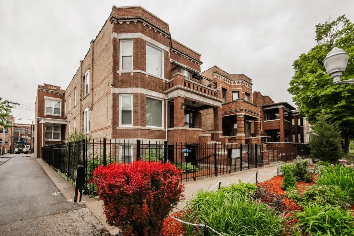 3417 W Evergreen Avenue