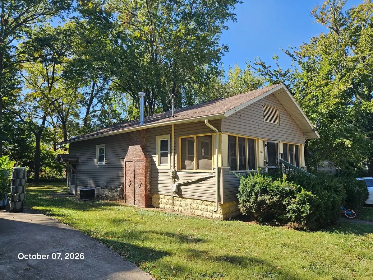 613 W Elm Street