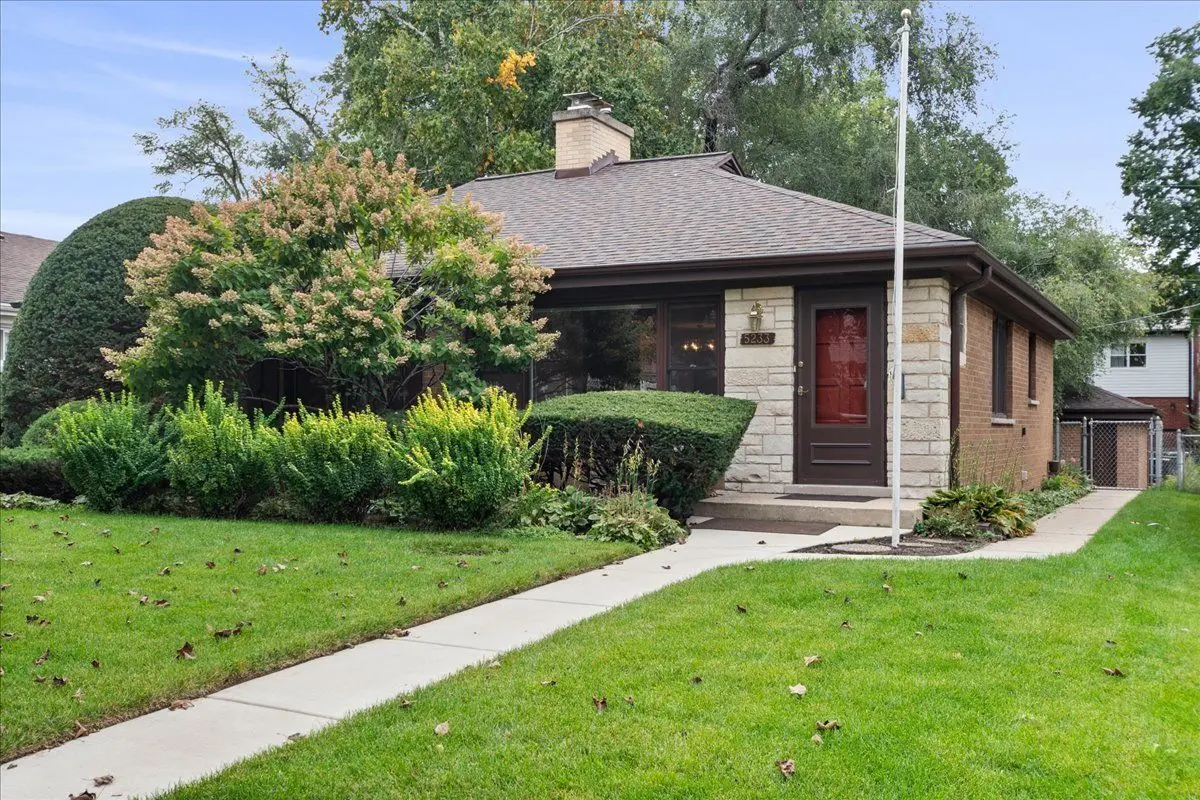 5233 Suffield Court
