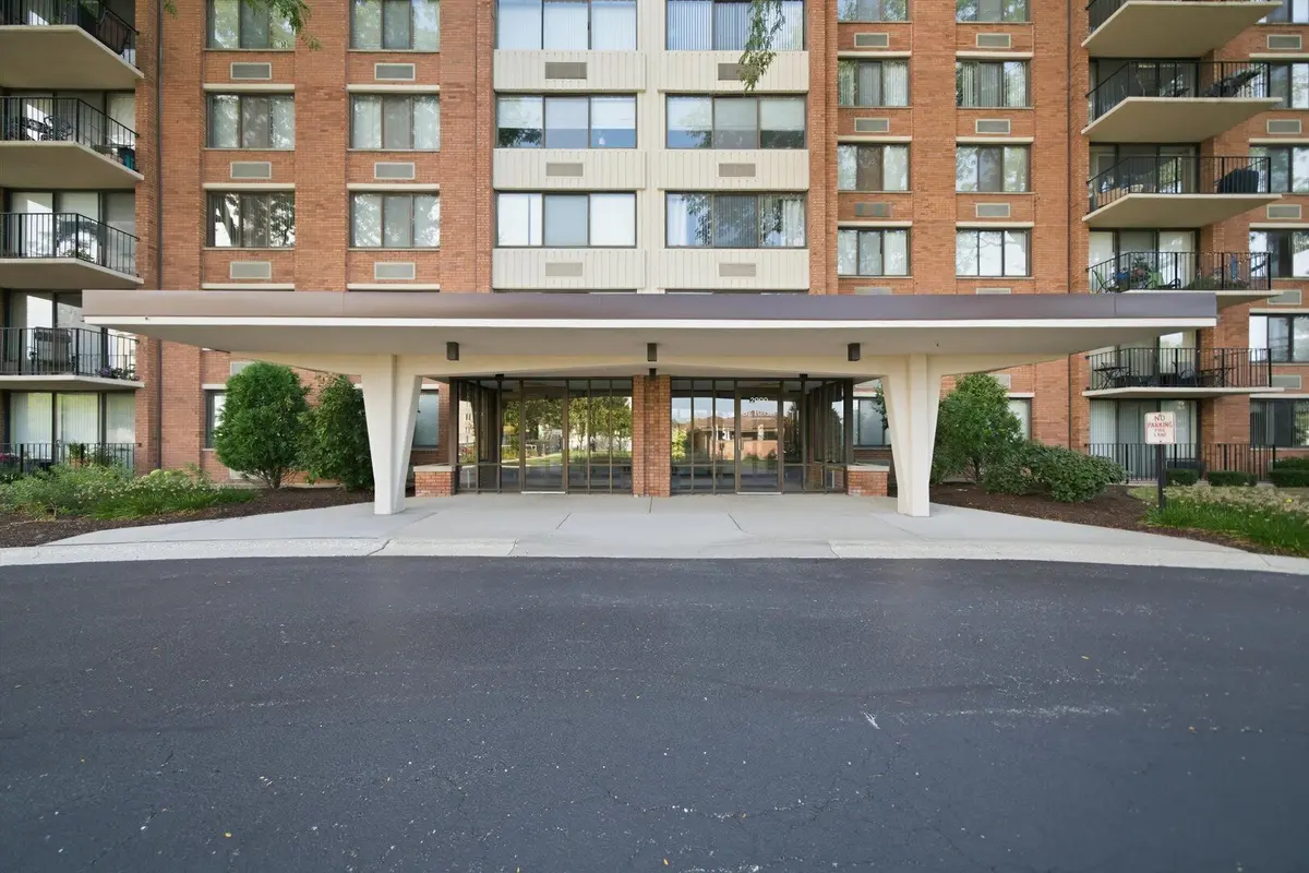 2000 Saint Regis Drive
