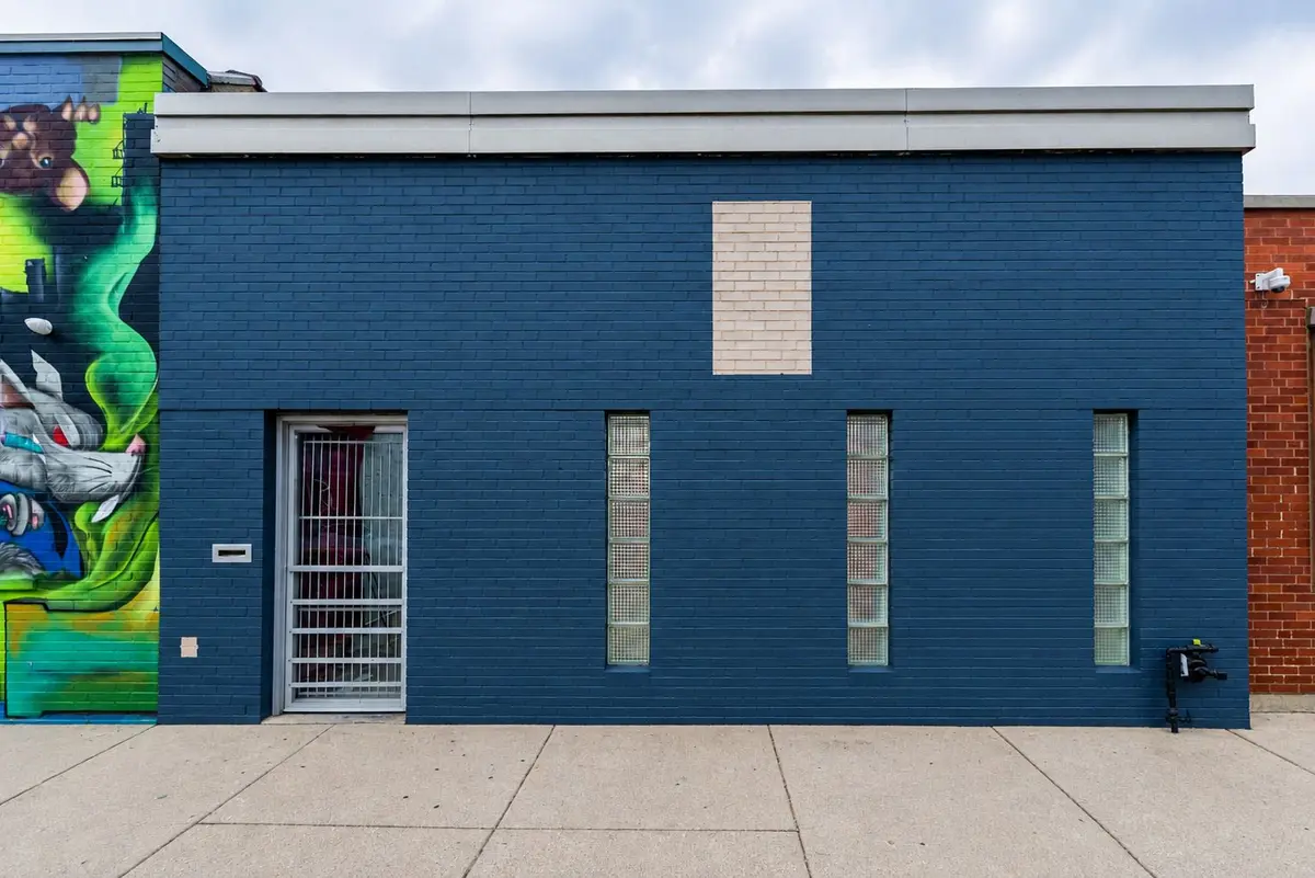 4447 W Belmont Avenue