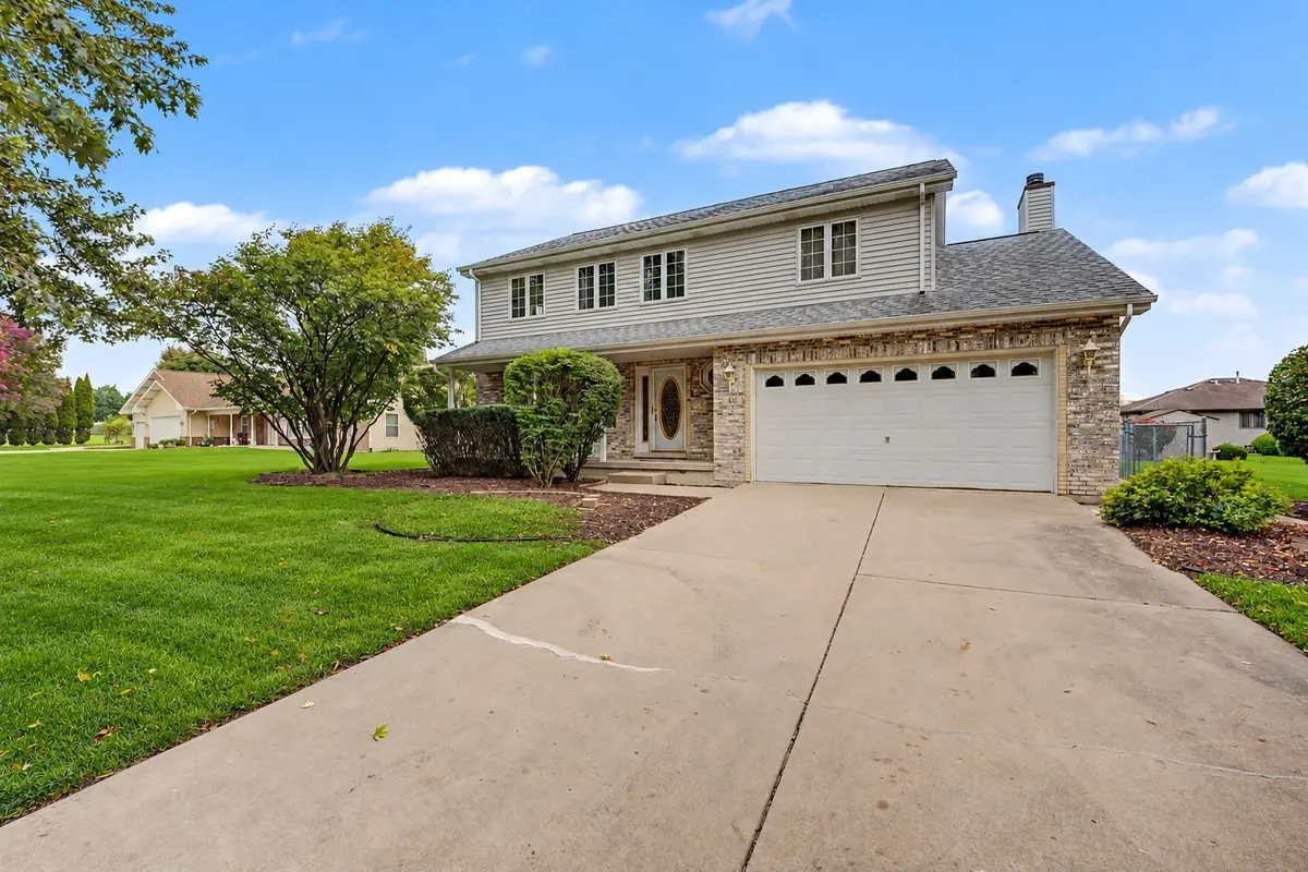 611 Flambeau Court