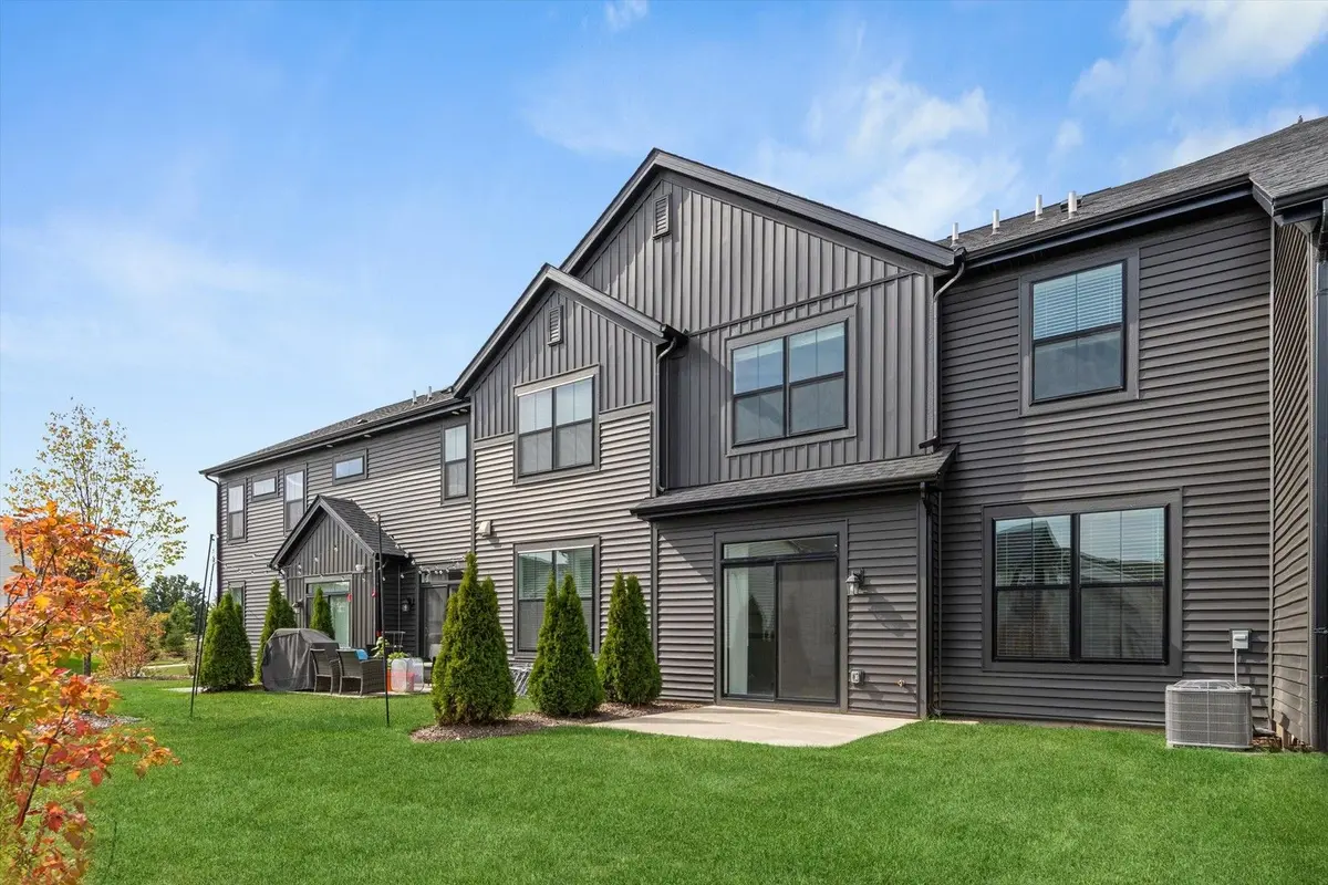 8489 Liberty Lane
