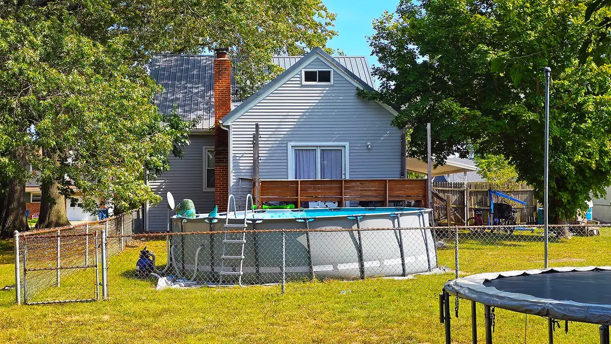 6 Adrienne Avenue