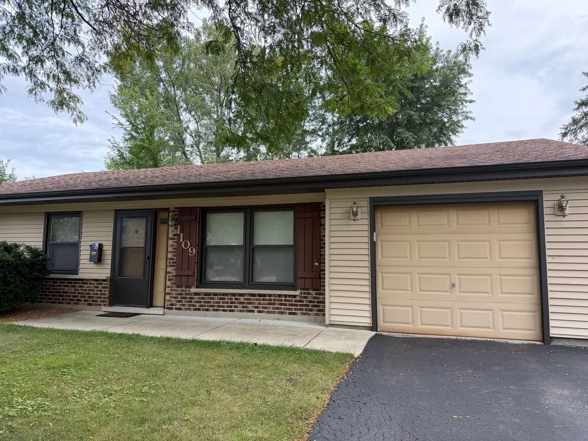 1109 Kingwood Lane