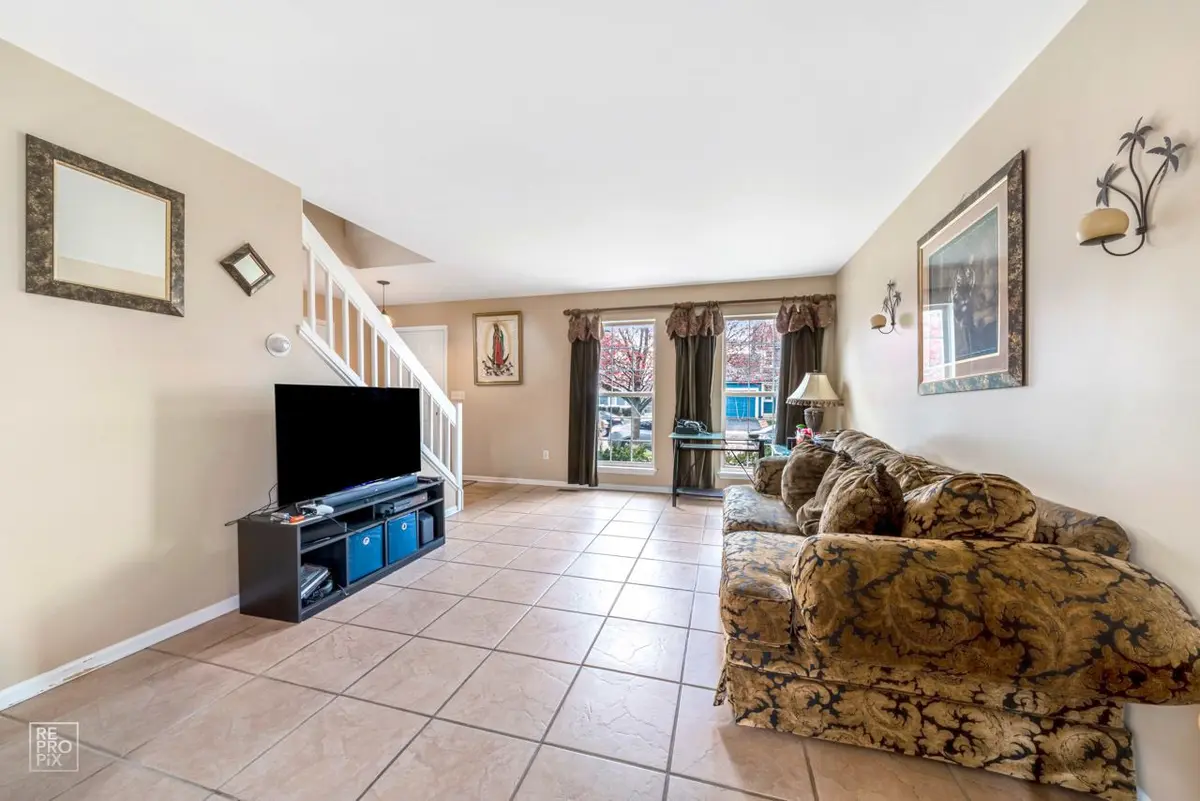 13812 S Jane Circle