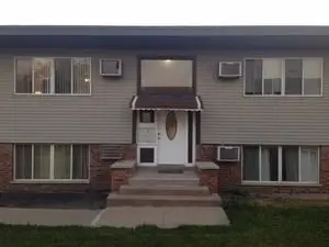 6537 W 79th Street