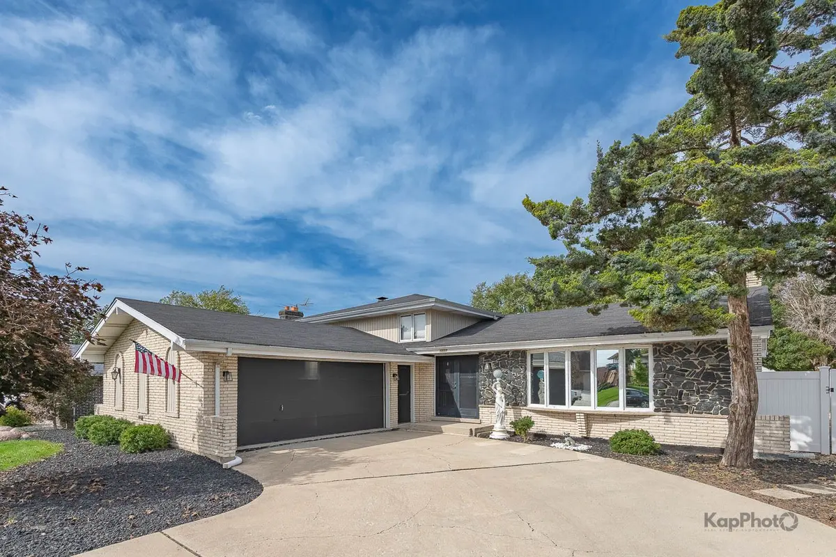 1227 Timber Place