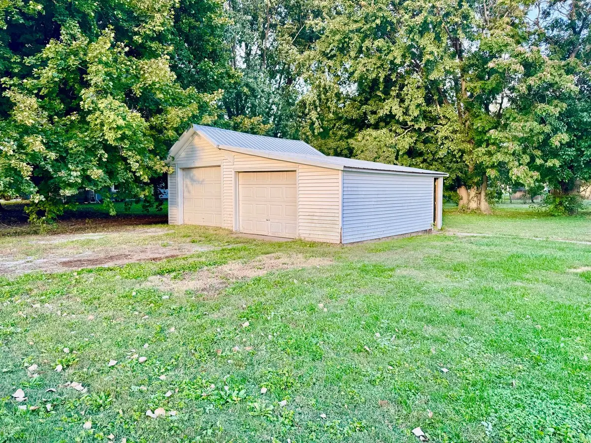 609 NW 3rd Street