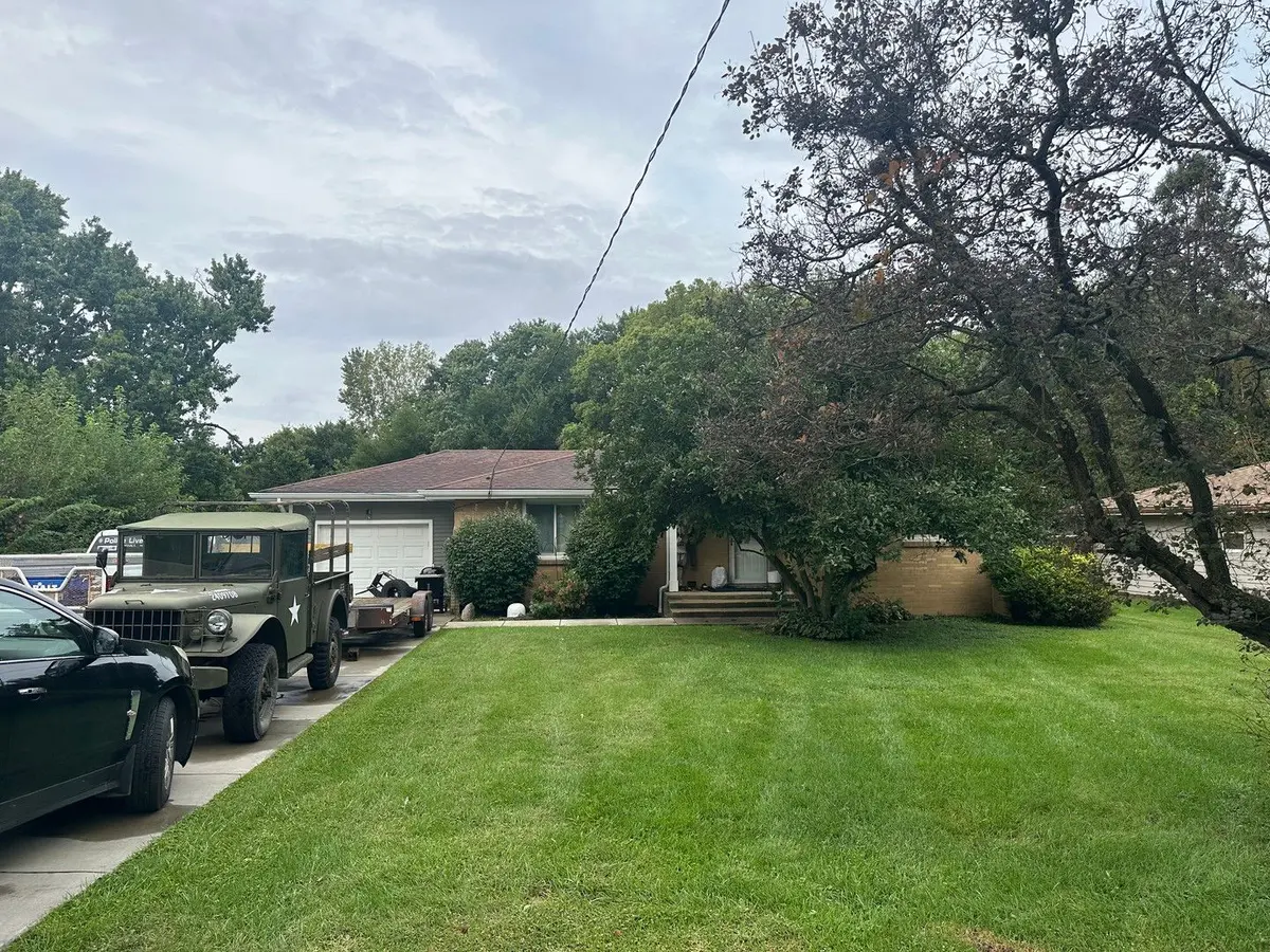 1355 Spector Road