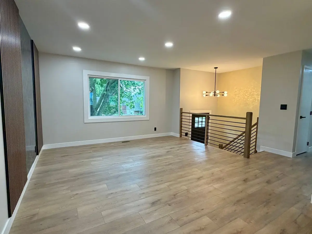 807 Hayward Avenue