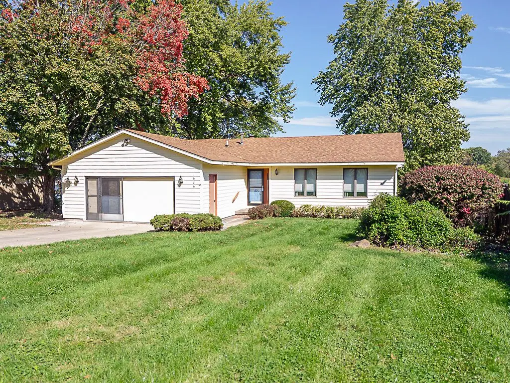 1606 W South Shore Drive