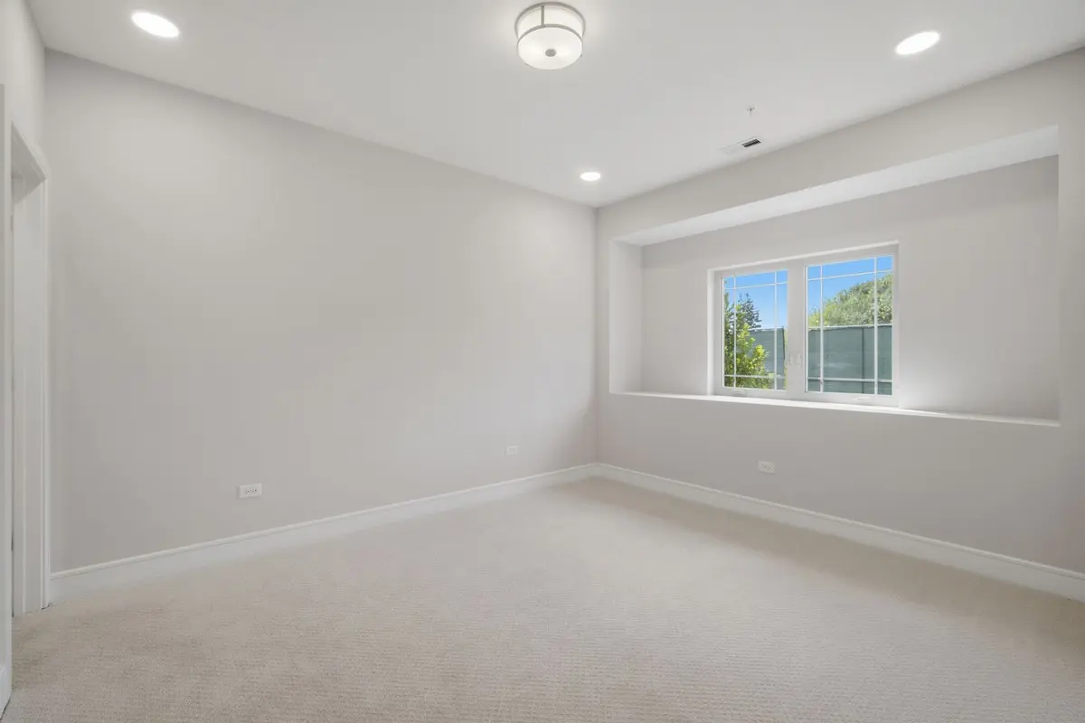 260 Violet Lane