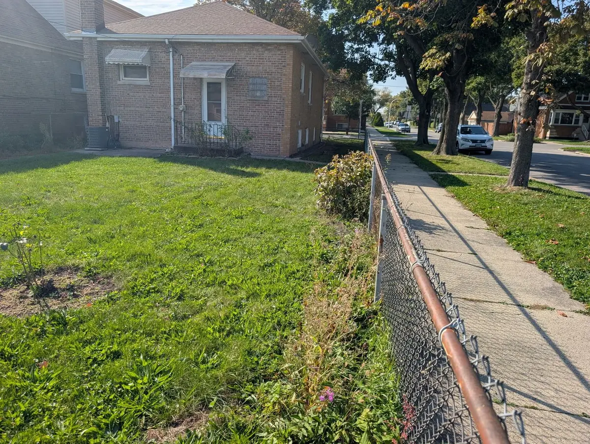 4601 S Komensky Avenue