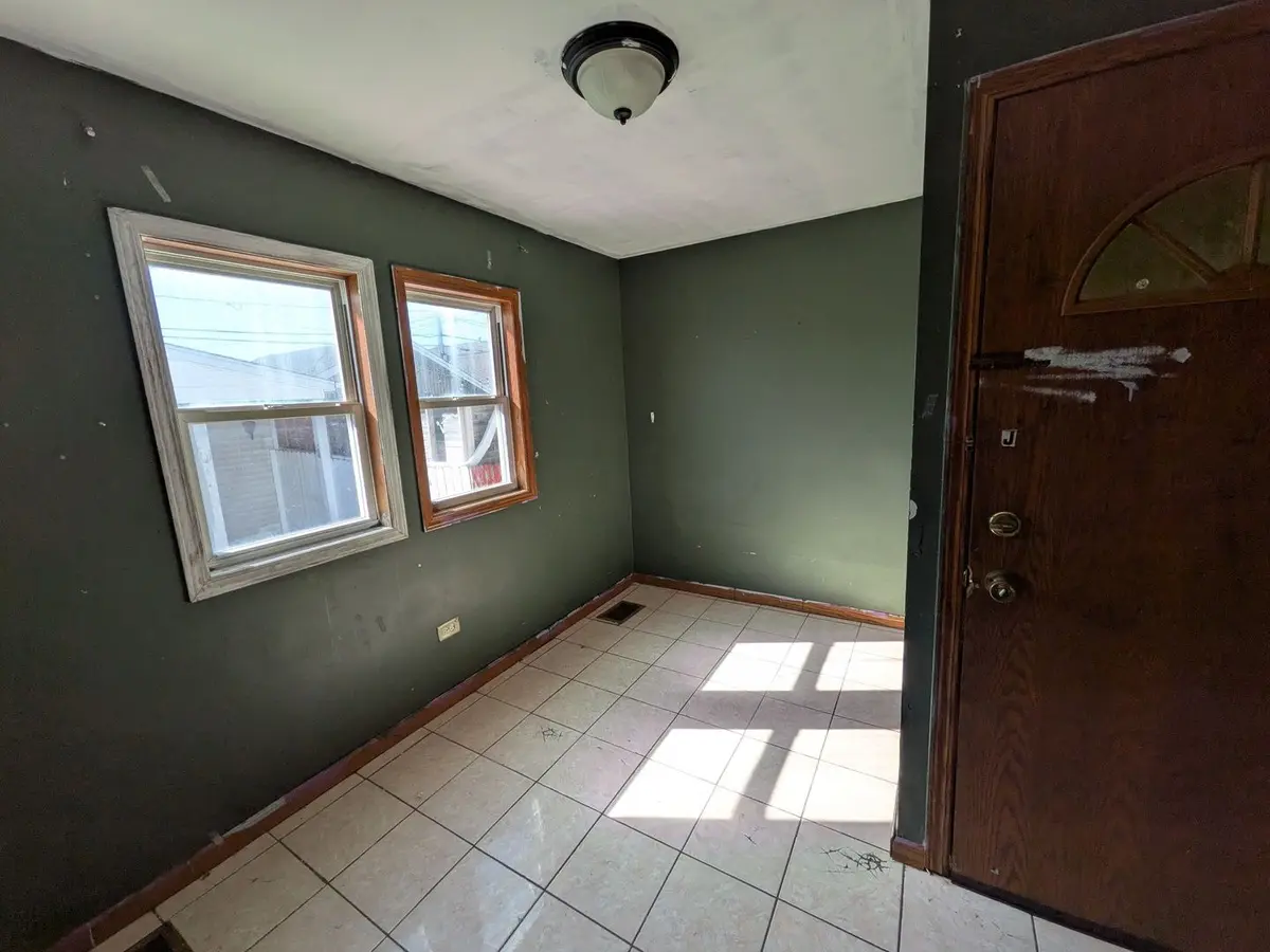 7313 W 58th Place