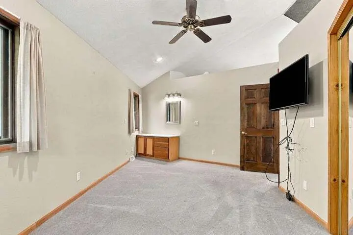 24026 Oakwood Lane