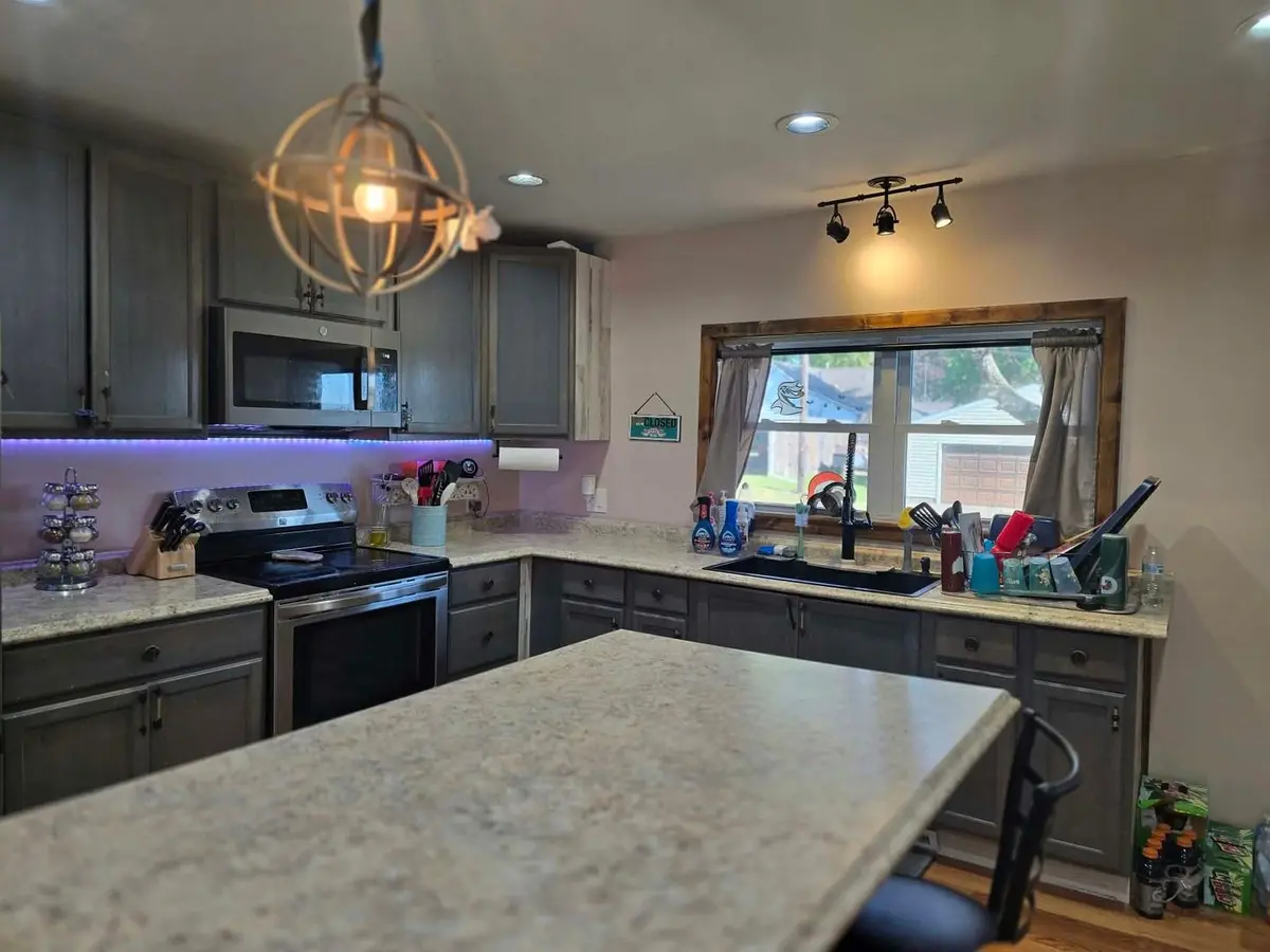 219 20 Place