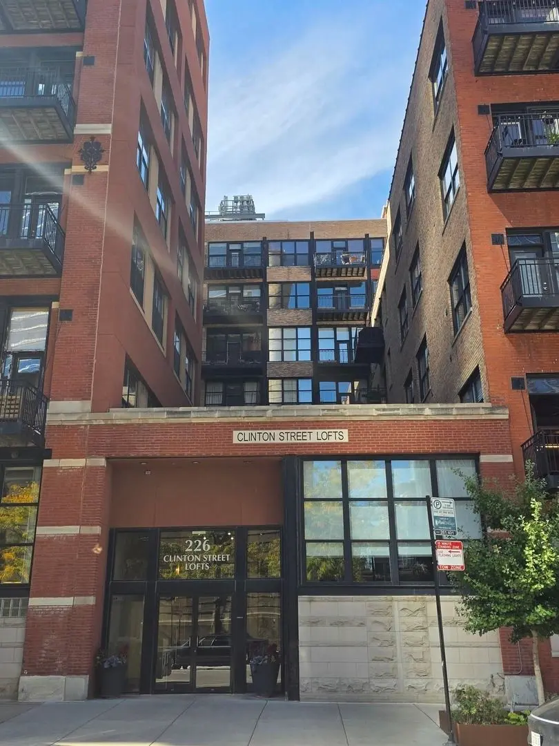 226 N Clinton Street