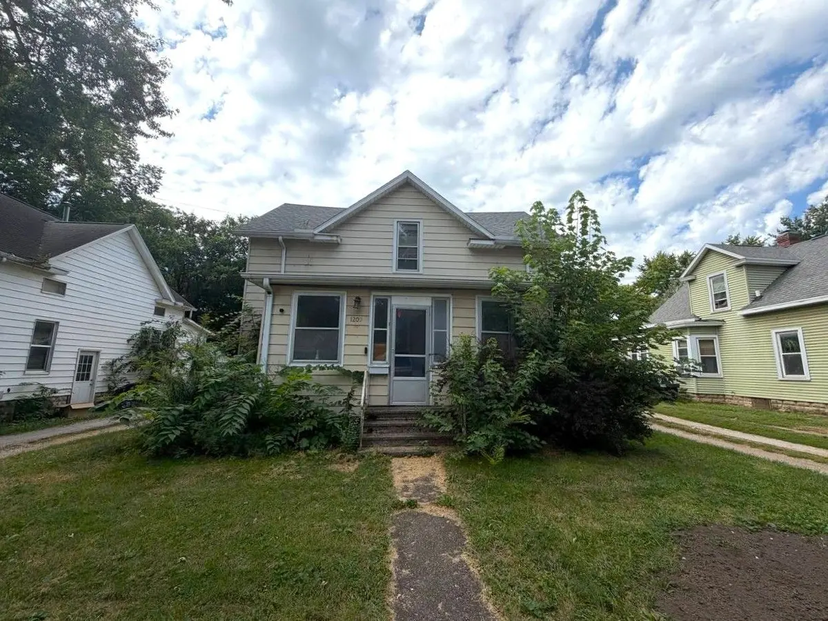 1209 N Mill Street