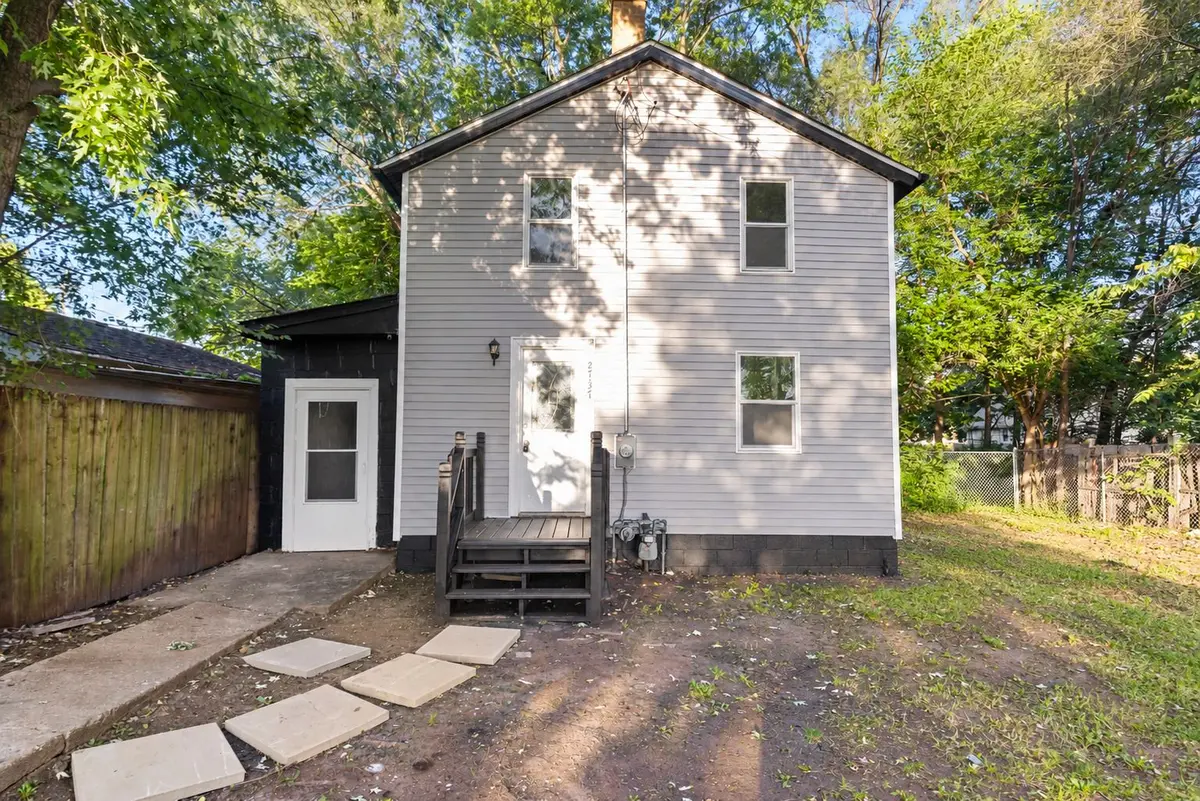 2737 Cannon Street