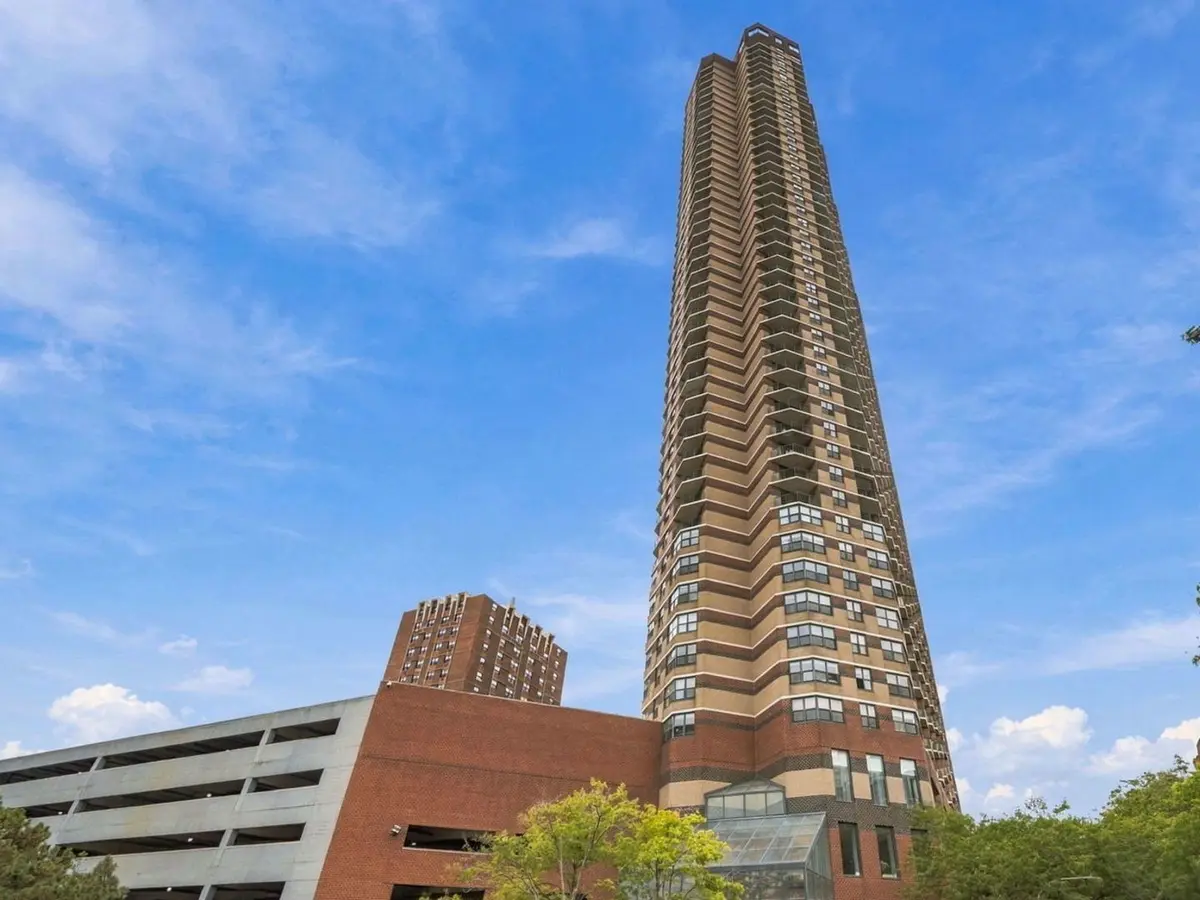 3660 N Lake Shore Drive