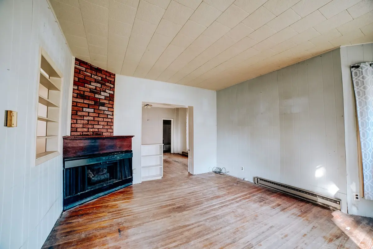 608 E Locust Street