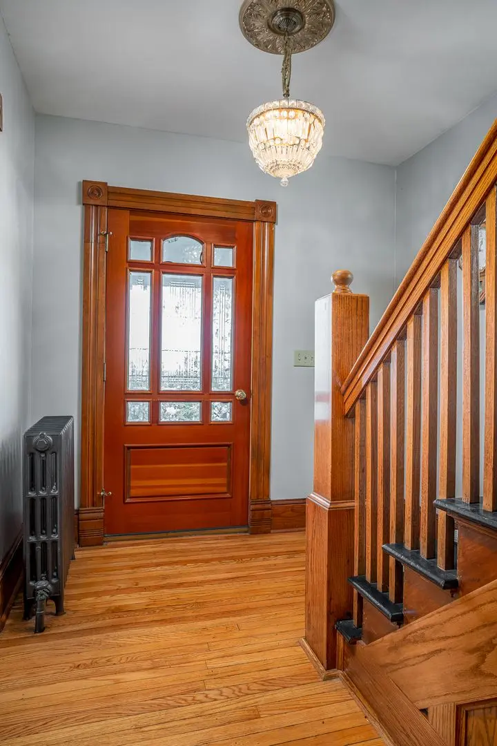 504 N 4TH Street