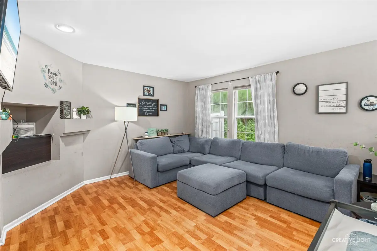 109 Waterbury Circle
