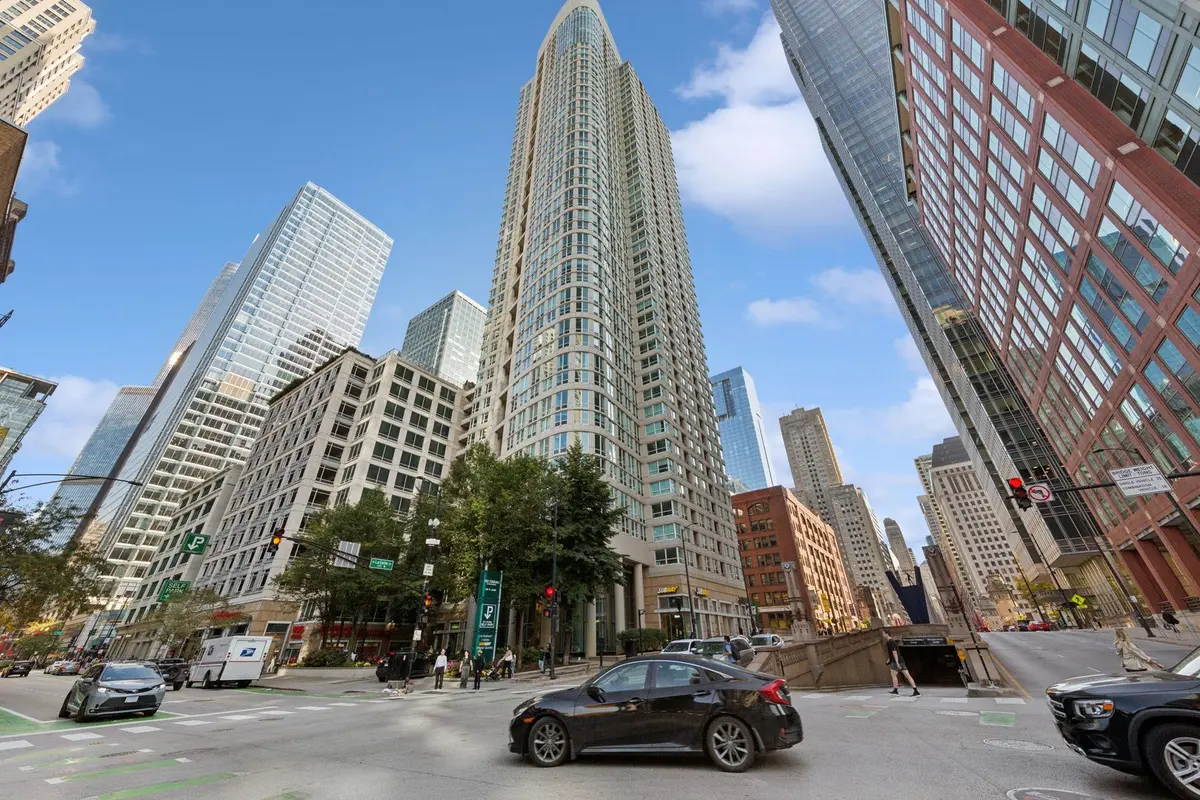 345 N LaSalle Street