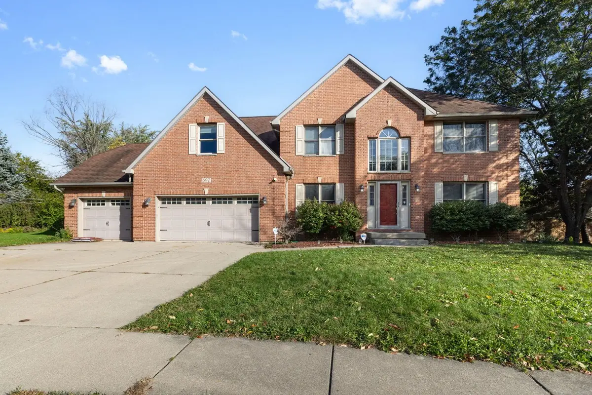 697 Fox Hollow