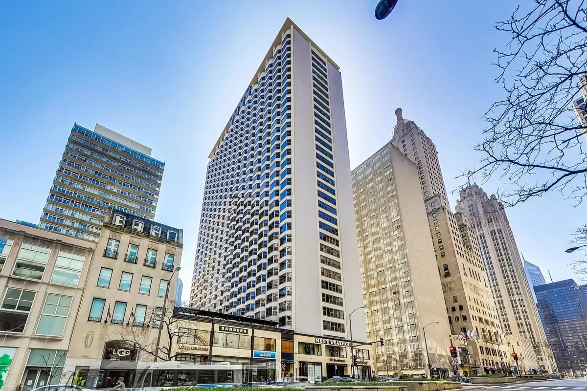 535 N Michigan Avenue