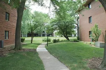 17 Parkside Court