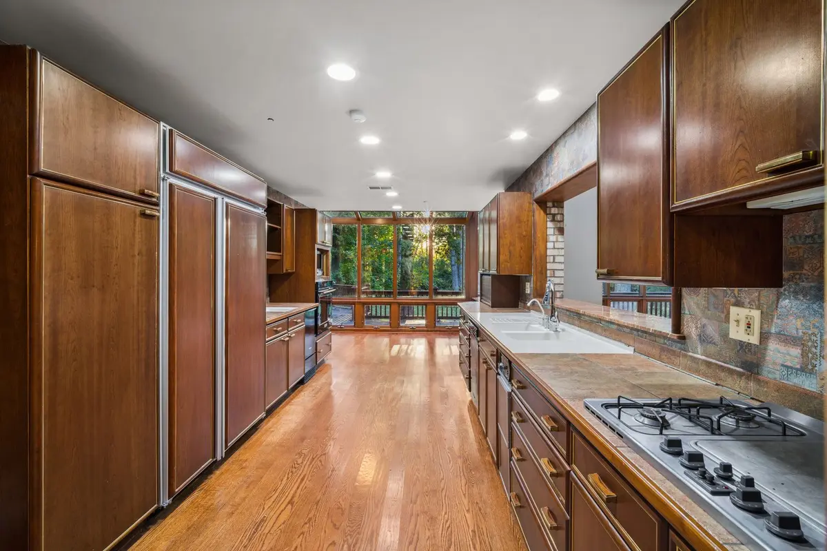 3135 Shagbark Lane