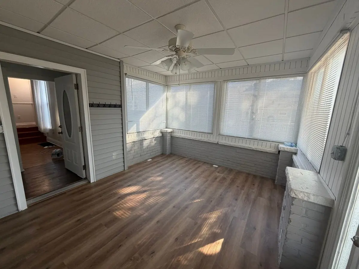211 N Cherry Street