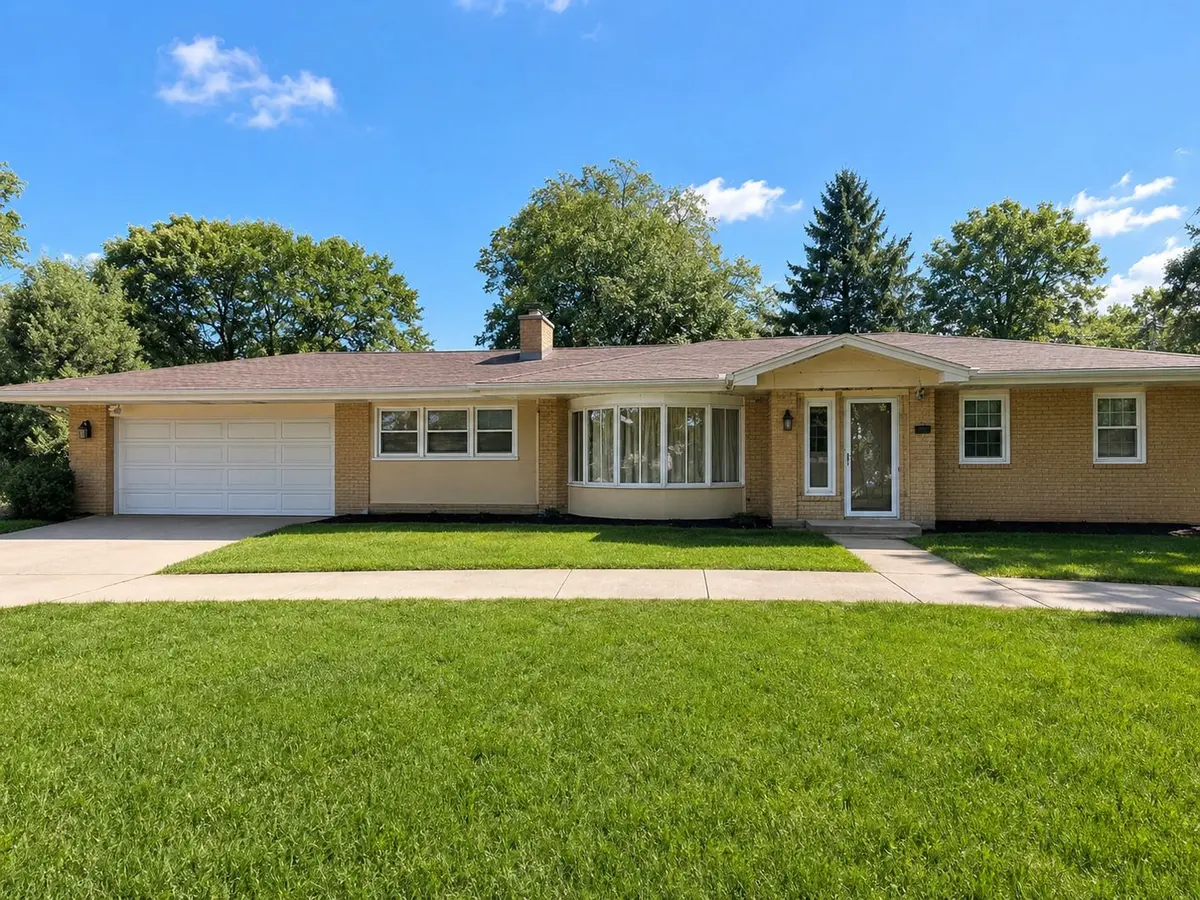 1415 Burr Oak Drive