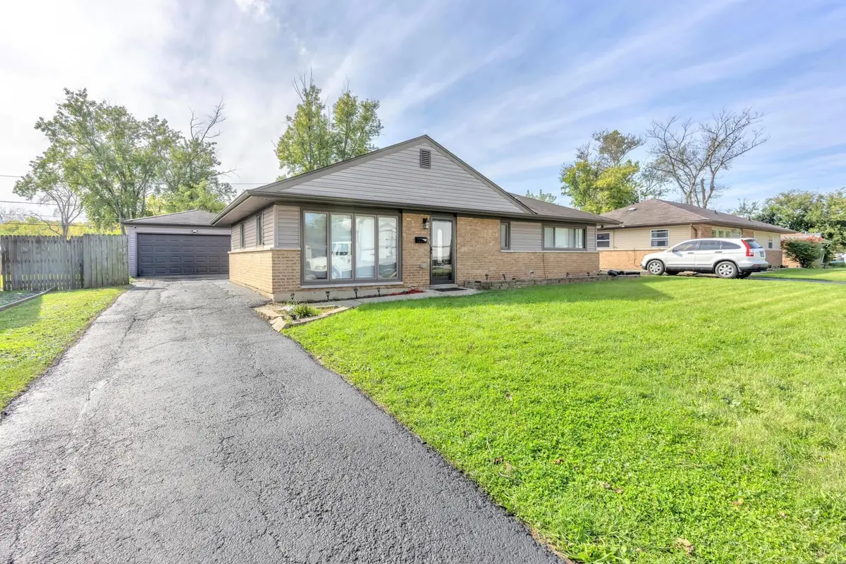 167 N Shabbona Drive