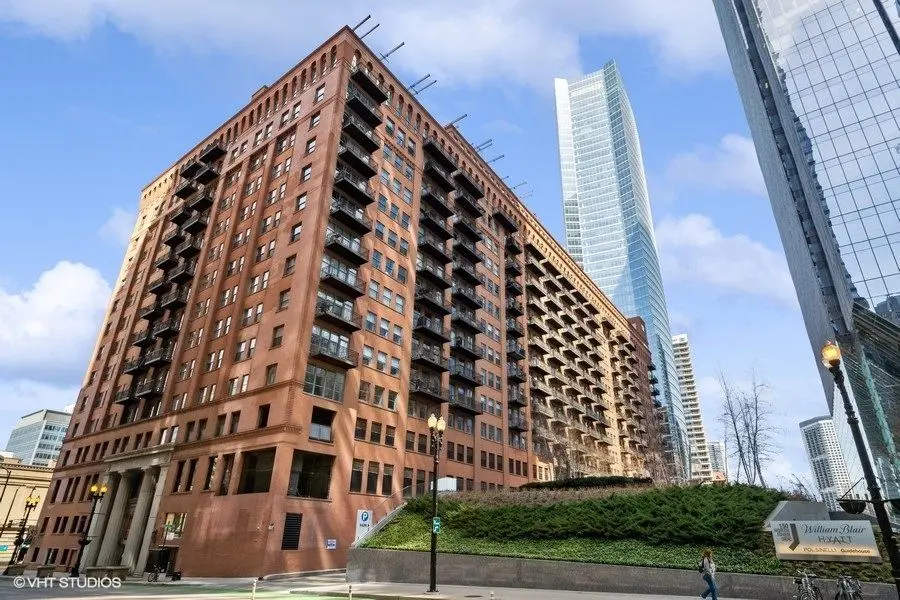 165 N CANAL Street